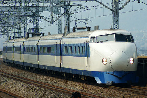 800px-Shinkansen_0-series-