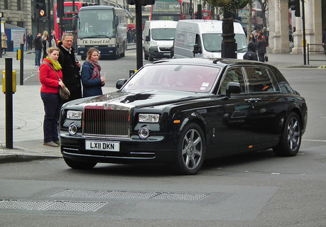 最期に乗ってみませんか？ 総額1億円オーバーの超豪華な霊柩車